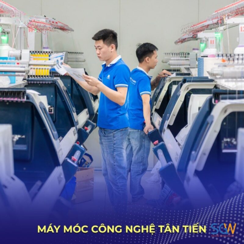 Gia công quần áo, máy móc hiện đại, quy mô lớn